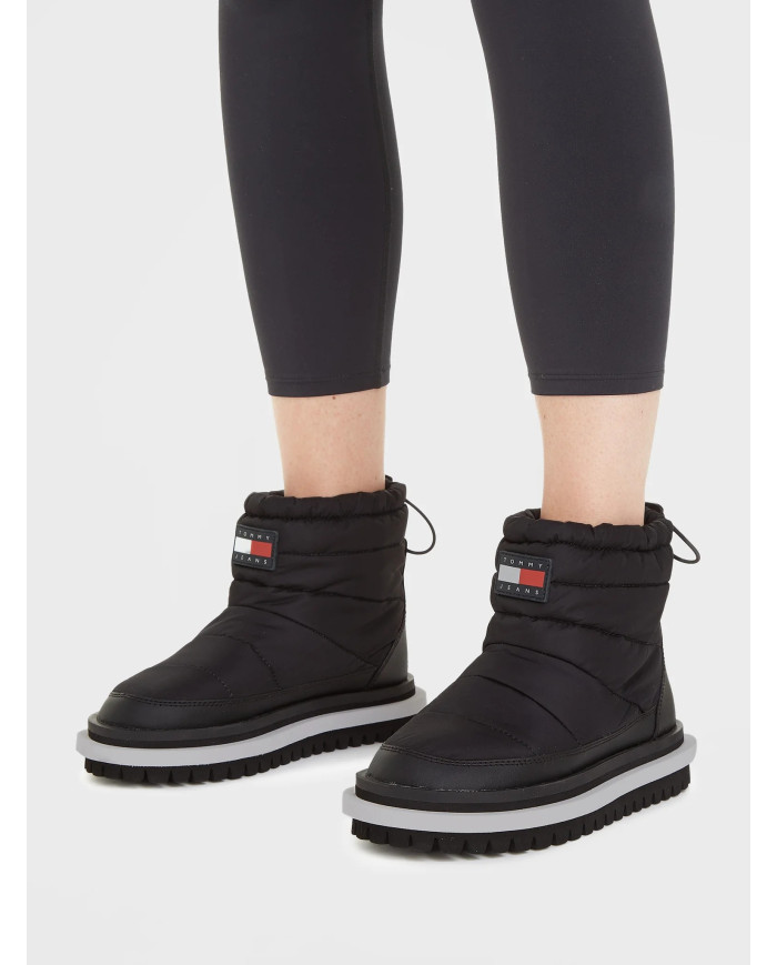 TOMMY HILFIGER  TJW PADDED FLAT BOOT EN0EN02292 BDS ΜΑΥΡΟ